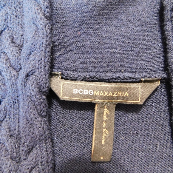 BCBG MaxAzria Navy V Neck Short Sleeve Sweater - Picture 3 of 4